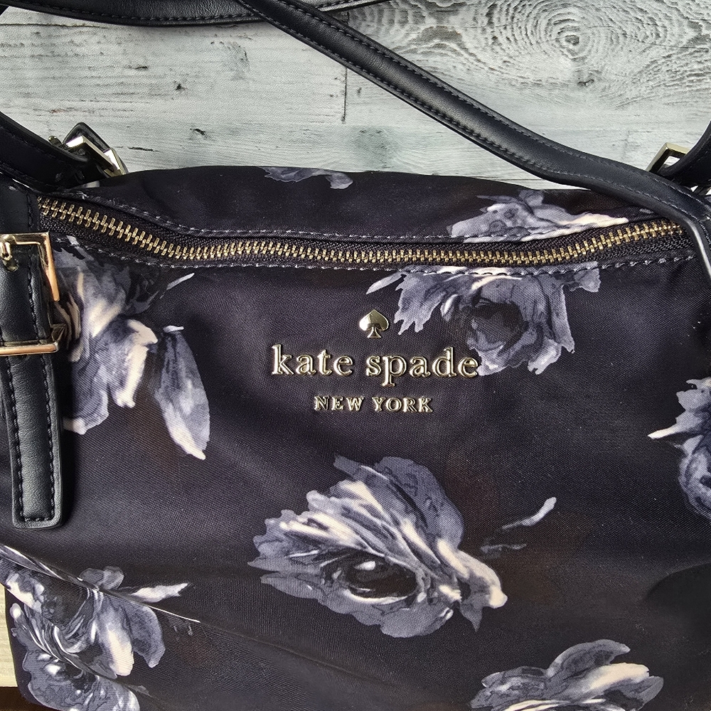 Kate Spade New York Watson Lane Small Maya Tote Bag Night Rose Floral Pattern - Picture 5 of 15